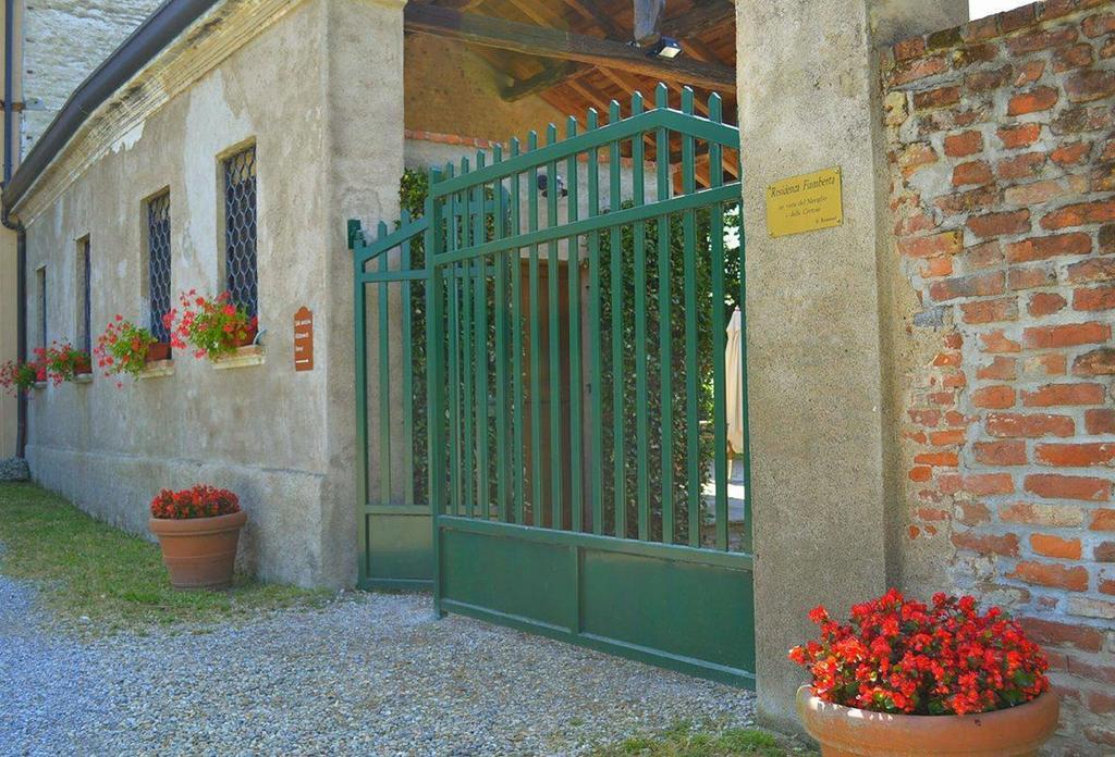 Agriturismo Fiamberta Bed & Breakfast Certosa di Pavia Ngoại thất bức ảnh