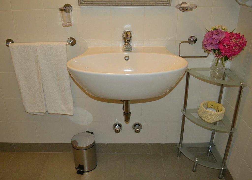 Agriturismo Fiamberta Bed & Breakfast Certosa di Pavia Ngoại thất bức ảnh