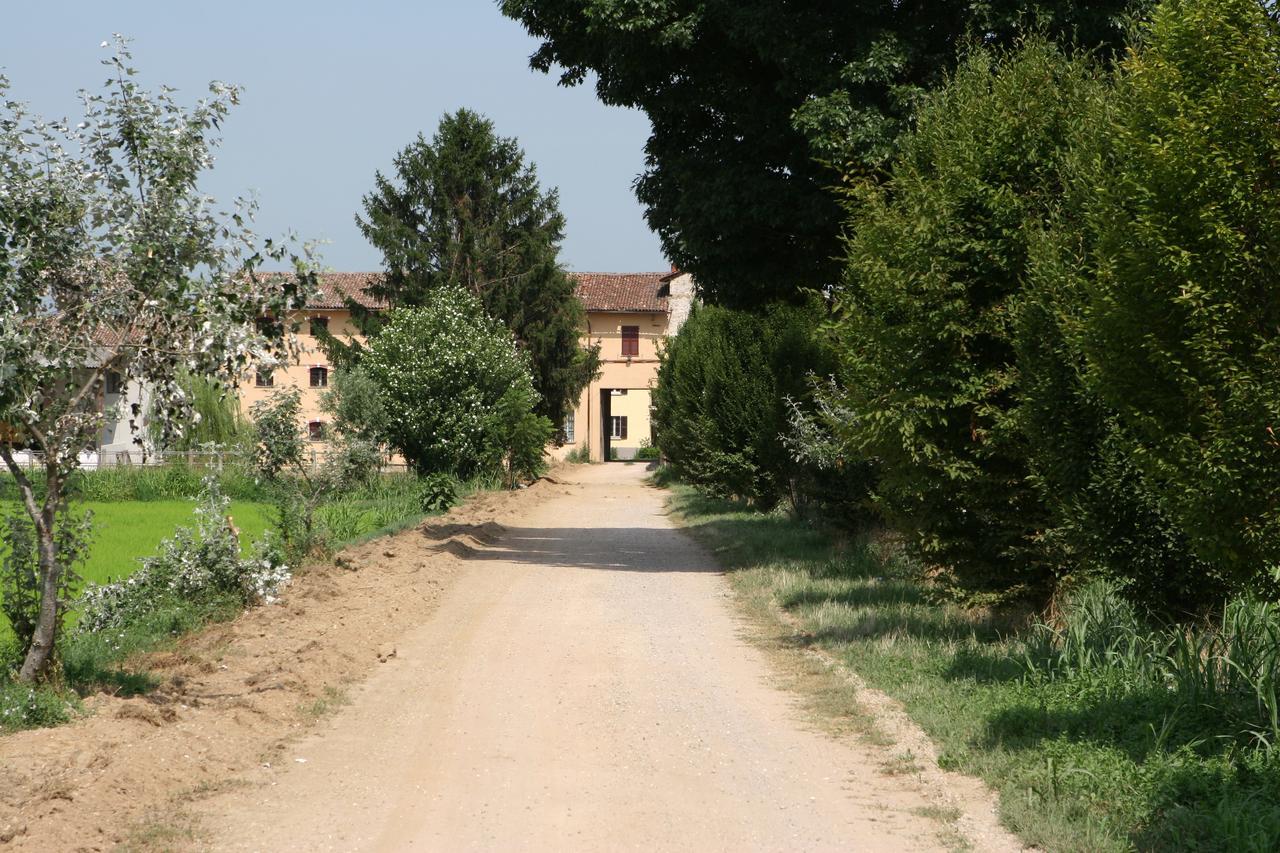 Agriturismo Fiamberta Bed & Breakfast Certosa di Pavia Ngoại thất bức ảnh