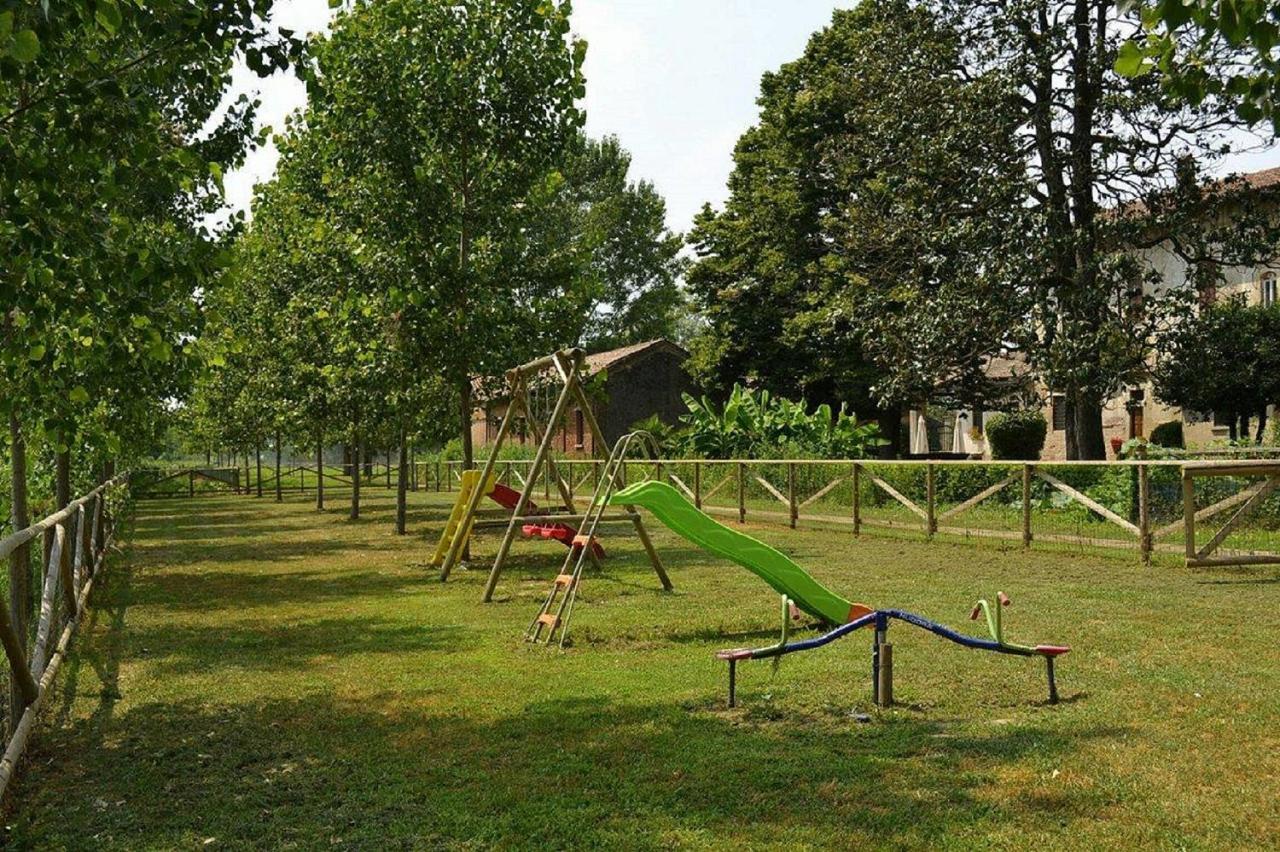 Agriturismo Fiamberta Bed & Breakfast Certosa di Pavia Ngoại thất bức ảnh